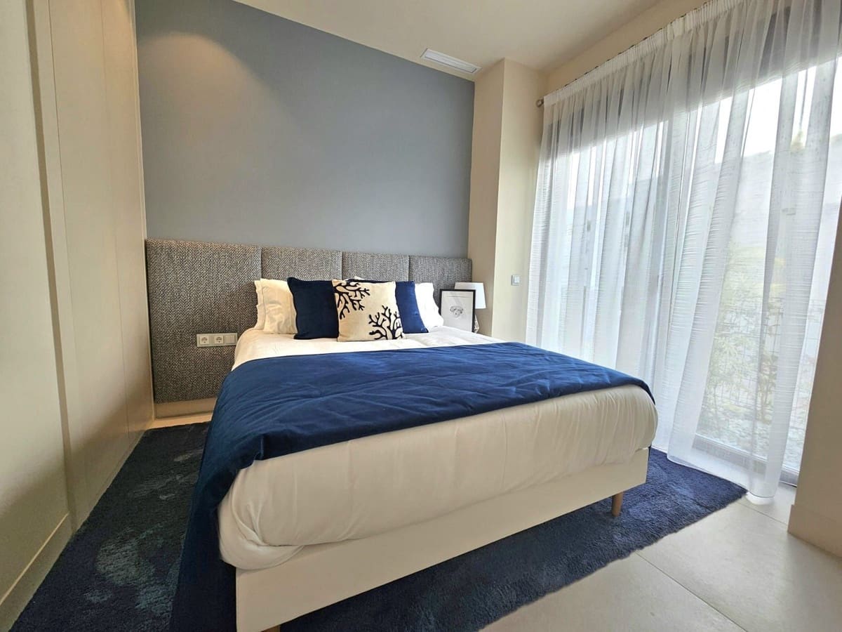 4 bedroom Townhouse for sale in Estepona with pool garage - € 3,400,000 (Ref: 8790241)