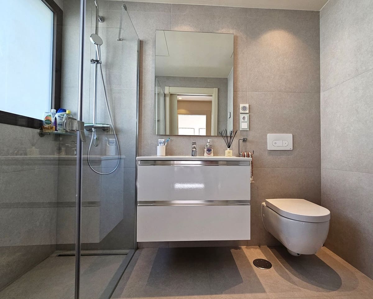 4 bedroom Townhouse for sale in Estepona with pool garage - € 3,400,000 (Ref: 8790241)