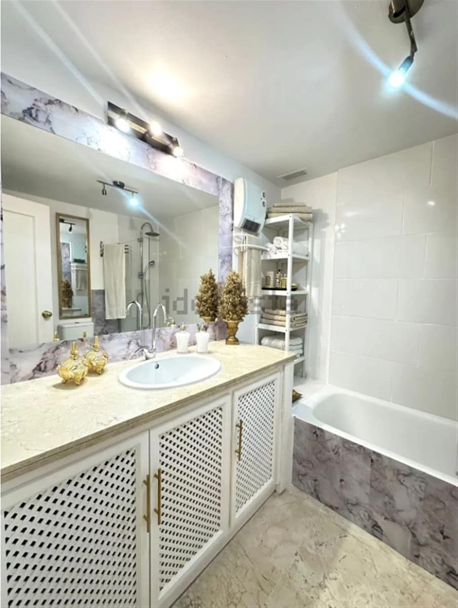 2 soverom Leilighet til salgs i Guadalmina med svømmebasseng - € 450 000 (Ref: 8793717)