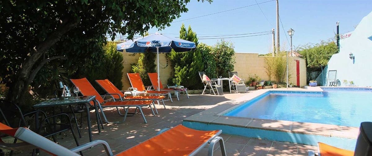 8 quarto Hotel para venda em Juzcar com piscina - 497 000 € (Ref: 8813424)