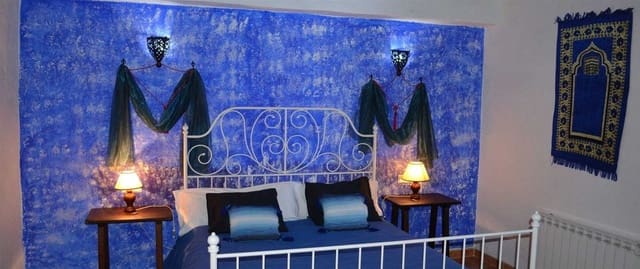 8 slaapkamer Hotel te koop in Júzcar met zwembad - € 497.000 (Ref: 8813424)