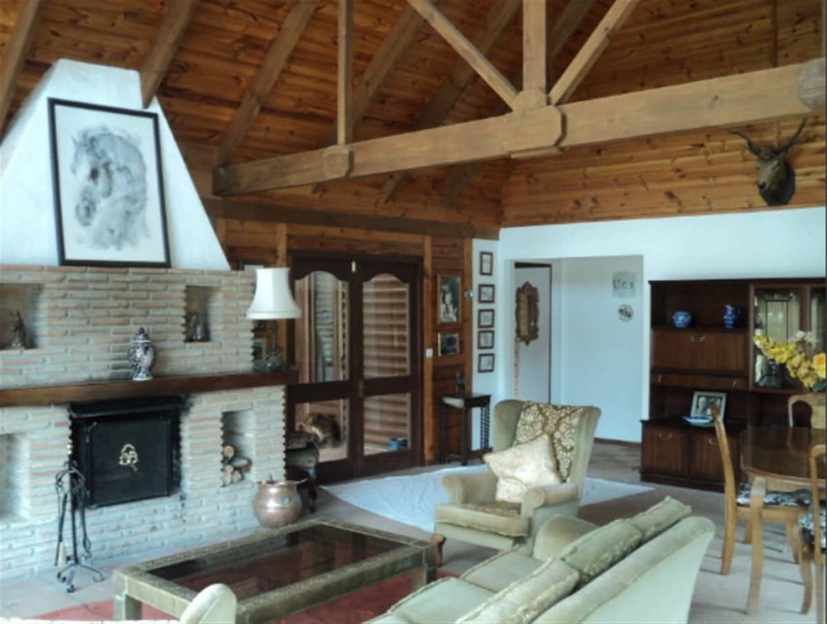 3 soveværelse Villa til salg i Ardales med swimmingpool garage - € 425.000 (Ref: 8813485)