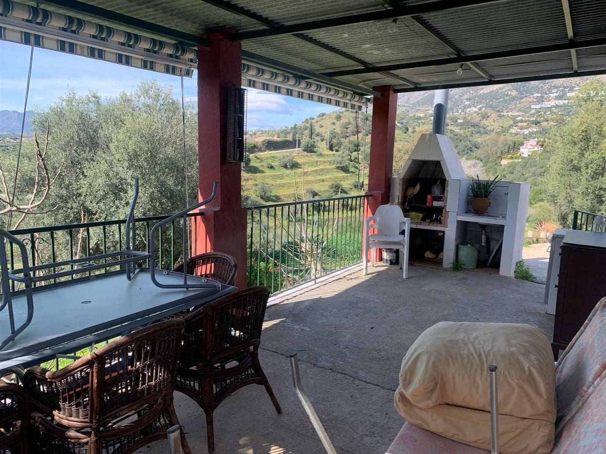 3 makuuhuone Maalaistalo myytävänä paikassa Mijas mukana uima-altaan 
autotalli - 1 945 000 € (Ref: 8880616)