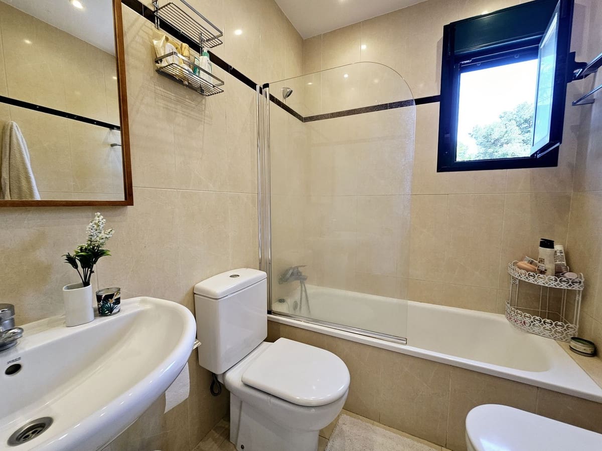 2 chambre Appartement à vendre à Marbesa avec piscine garage - 389 000 € (Ref: 8918824)