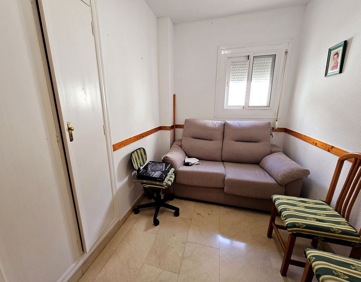 3 soveværelse Penthouse til salg i Nueva Andalucia med swimmingpool garage - € 330.000 (Ref: 8967791)