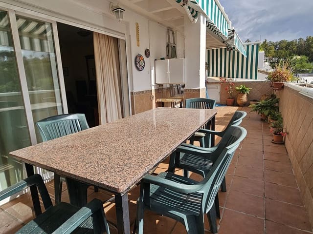 3 slaapkamer Penthouse te koop in Nueva Andalucia, Marbella met zwembad garage - € 330.000 (Ref: 8967791)