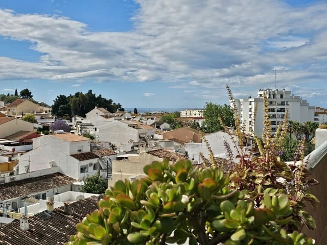 3 slaapkamer Penthouse te koop in Nueva Andalucia, Marbella met zwembad garage - € 330.000 (Ref: 8967791)