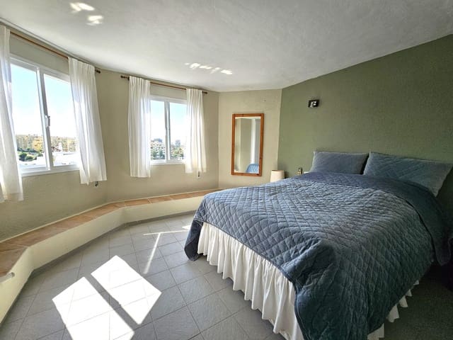 3 makuuhuone Omakotitalo myytävänä paikassa Selwo, Estepona mukana uima-altaan - 399 000 € (Ref: 9057888)