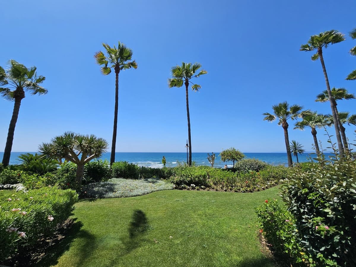 3 sypialnia Apartament na sprzedaż w New Golden Mile z basenem garażem - 2 350 000 € (Ref: 9072830)