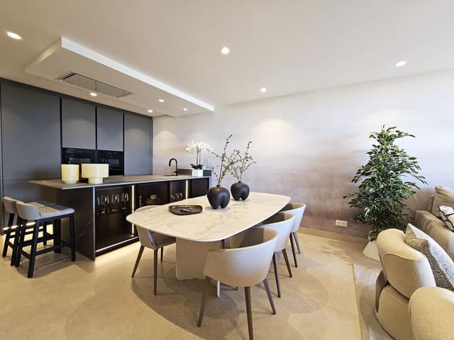 3 quarto Apartamento para venda em New Golden Mile, Estepona com piscina garagem - 2 350 000 € (Ref: 9072830)