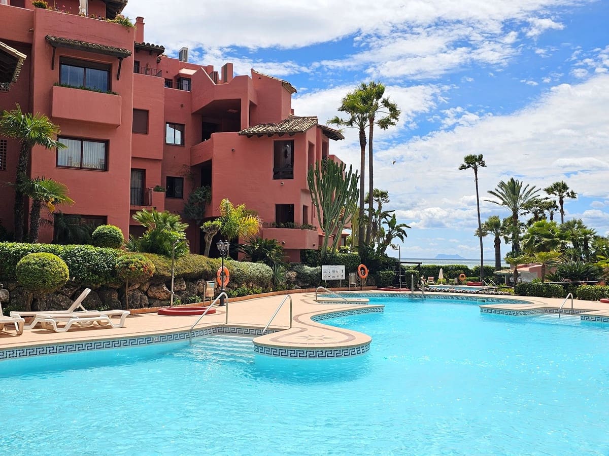 3 makuuhuone Huoneisto myytävänä paikassa New Golden Mile mukana uima-altaan 
autotalli - 2 350 000 € (Ref: 9072830)