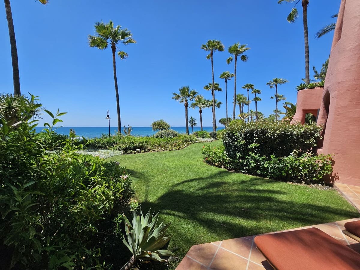 3 makuuhuone Huoneisto myytävänä paikassa New Golden Mile mukana uima-altaan 
autotalli - 2 350 000 € (Ref: 9072830)