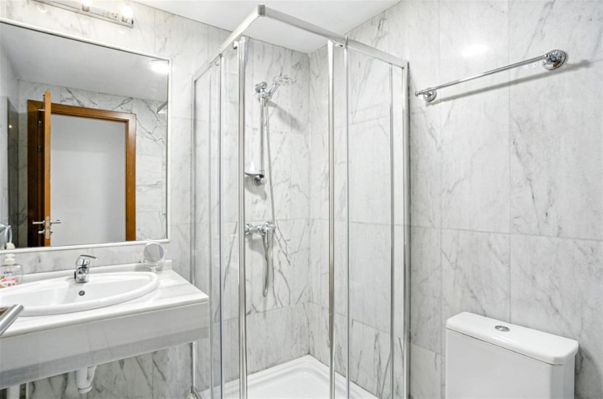 3 soveværelse Lejlighed til salg i Benahavis med swimmingpool garage - € 430.000 (Ref: 9097415)