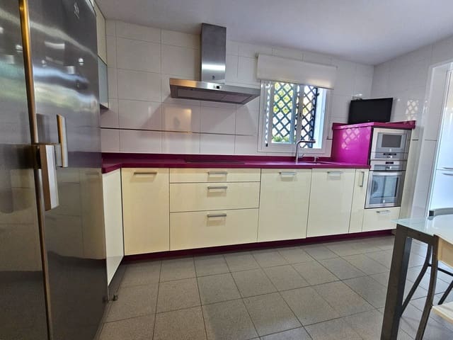 2 soverom Leilighet til salgs i Selwo, Estepona med svømmebasseng garasje - € 349 000 (Ref: 9100308)