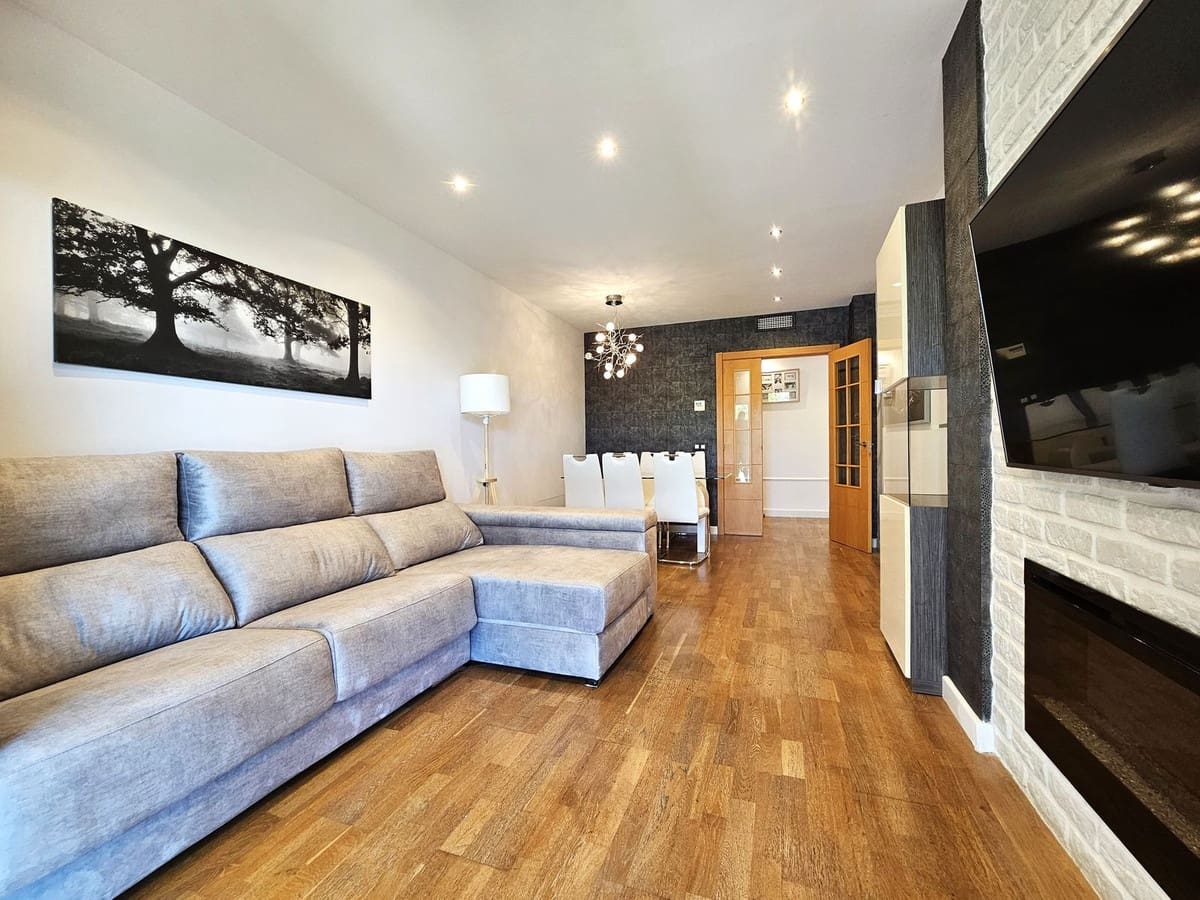 2 soveværelse Lejlighed til salg i New Golden Mile med swimmingpool garage - € 349.000 (Ref: 9100308)