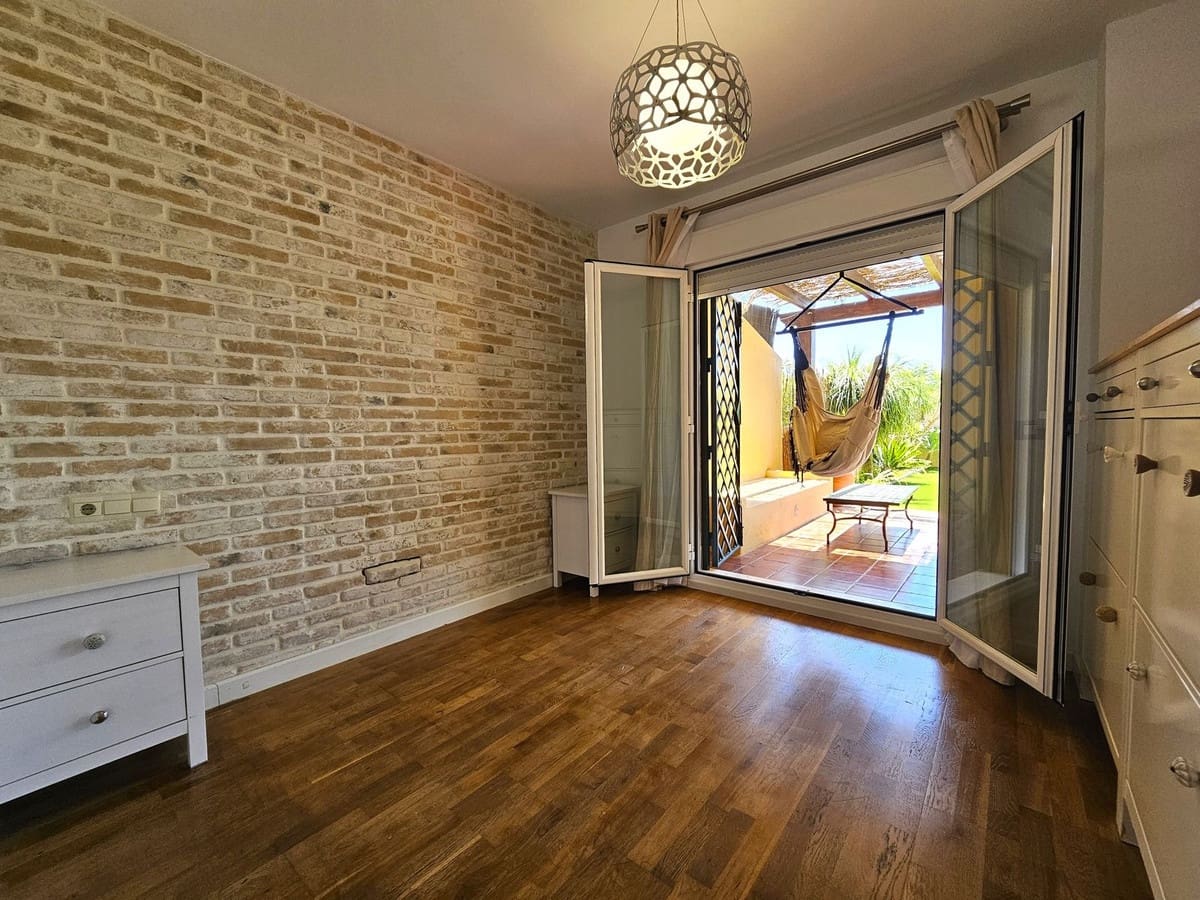 2 soveværelse Lejlighed til salg i New Golden Mile med swimmingpool garage - € 349.000 (Ref: 9100308)