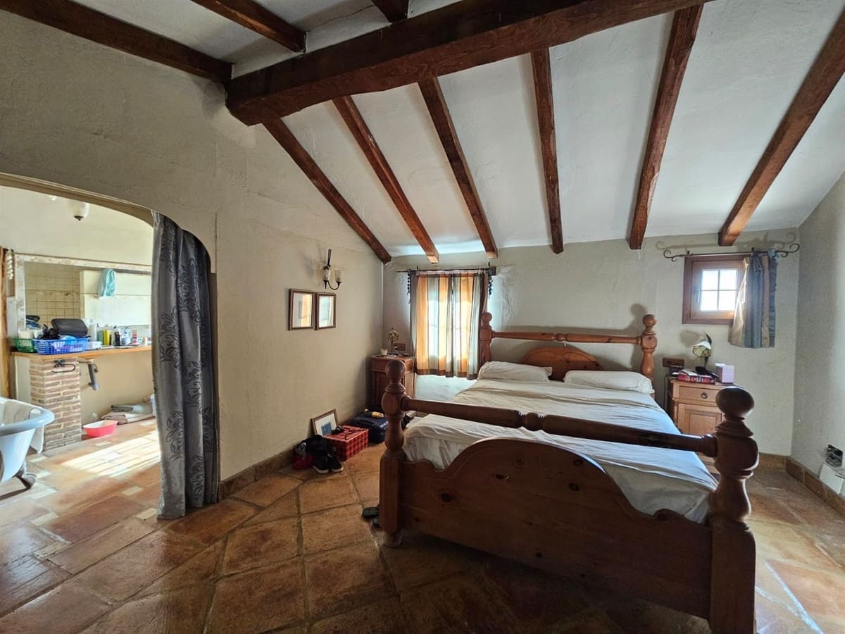 6 soverom Kommersiell til salgs i Casares med svømmebasseng garasje - € 3 200 000 (Ref: 9107966)