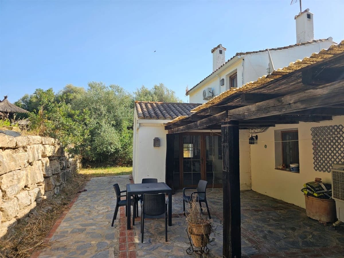 6 soverom Kommersiell til salgs i Casares med svømmebasseng garasje - € 3 200 000 (Ref: 9107966)