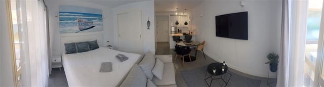 Studio na sprzedaż w Elviria, Marbella z basenem - 299 000 € (Ref: 9109438)