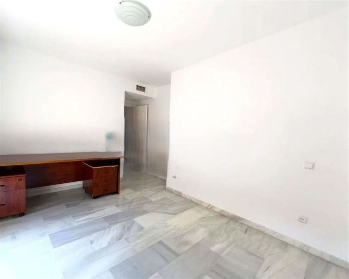 3 makuuhuone Kattohuoneisto myytävänä paikassa San Pedro de Alcantara mukana 
autotalli - 639 000 € (Ref: 9126151)