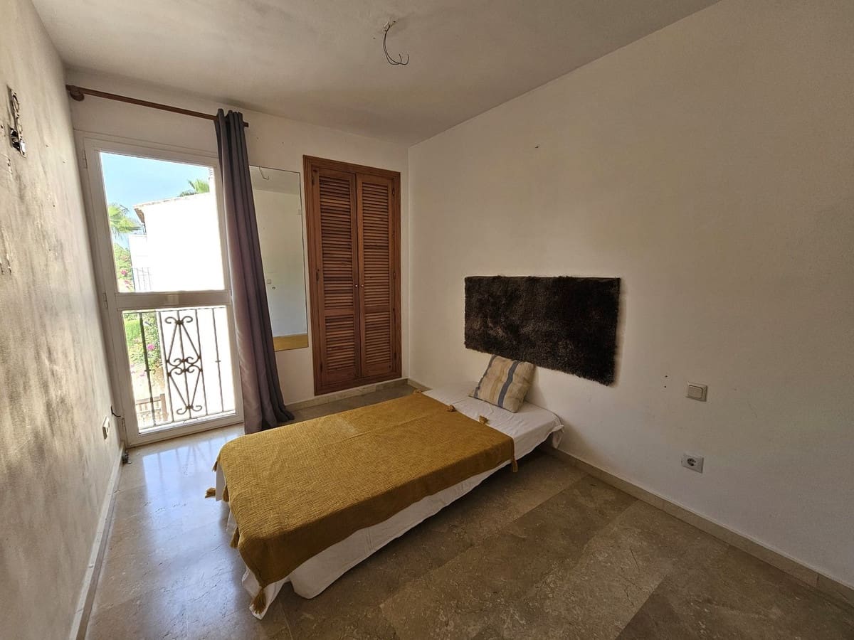 Casa de 4 habitaciones en Nueva Andalucia en venta con piscina garaje - 599.000 € (Ref: 9129292)