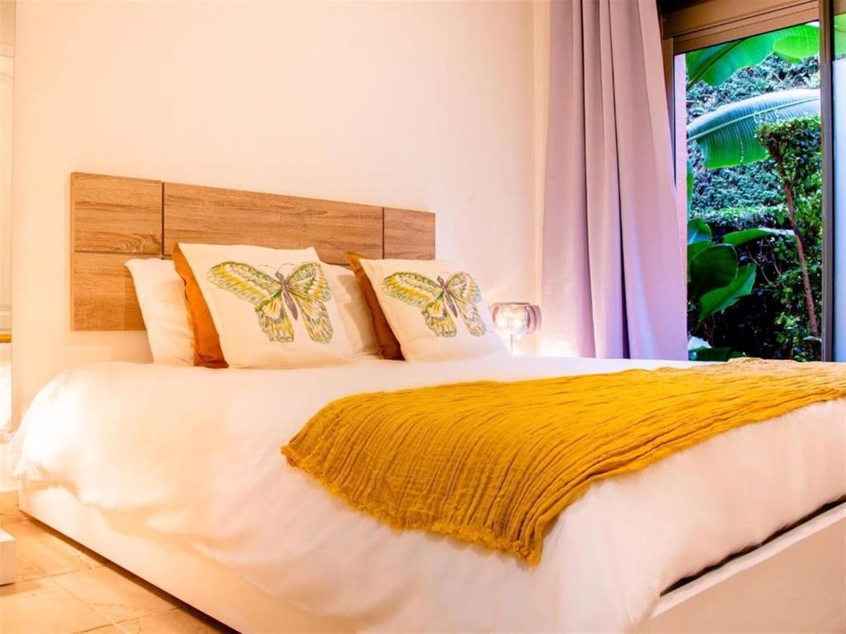 2 soveværelse Lejlighed til salg i Estepona med swimmingpool garage - € 450.000 (Ref: 9134719)