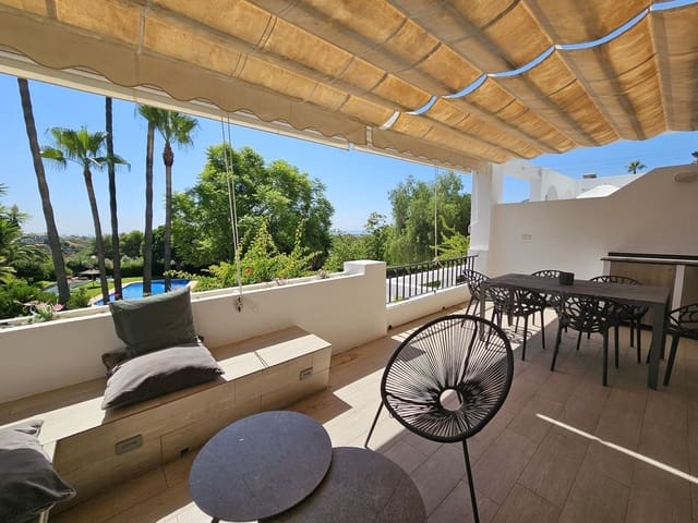 3 soveværelse Lejlighed til salg i La Quinta, Benahavís med swimmingpool garage - € 465.000 (Ref: 9136441)