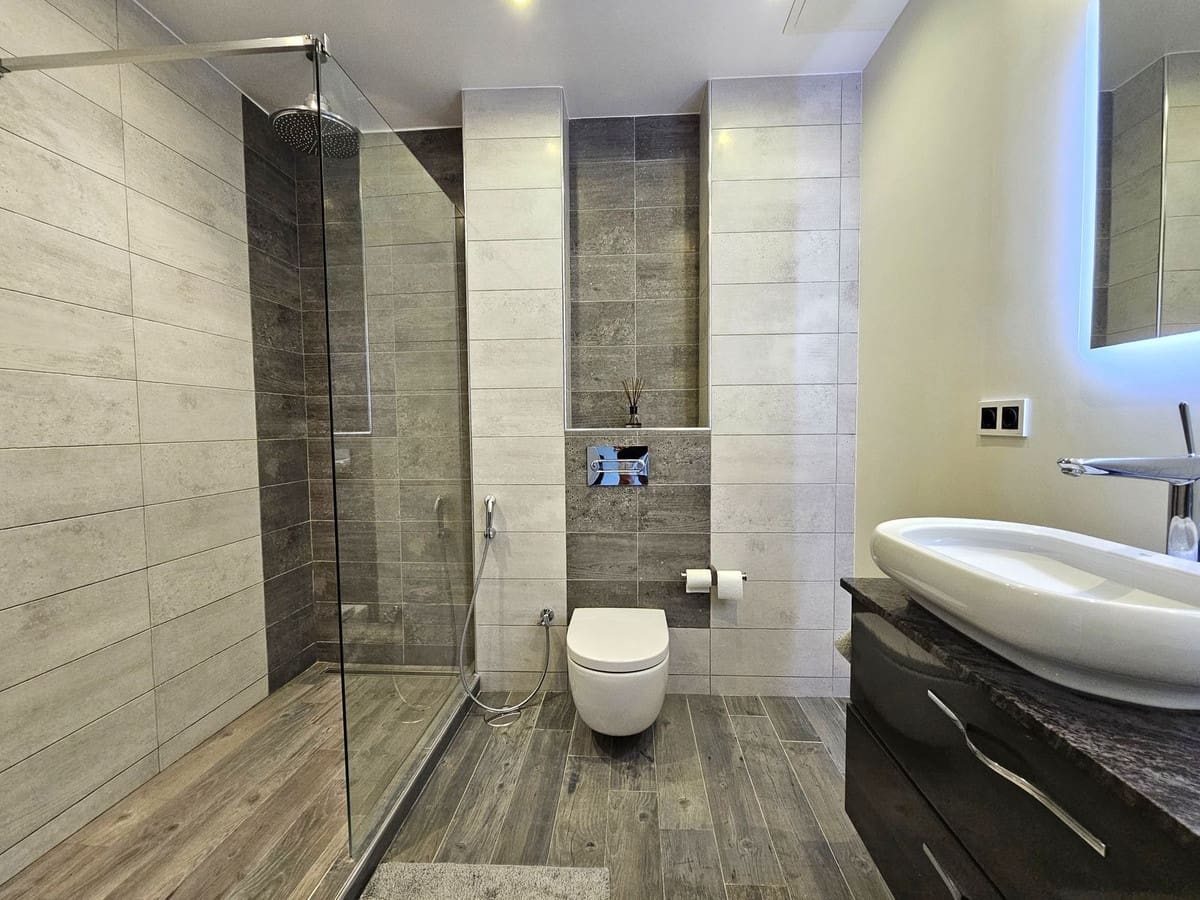 3 bedroom Apartment for sale in Puerto Banus with pool garage - € 849,000 (Ref: 9142319)