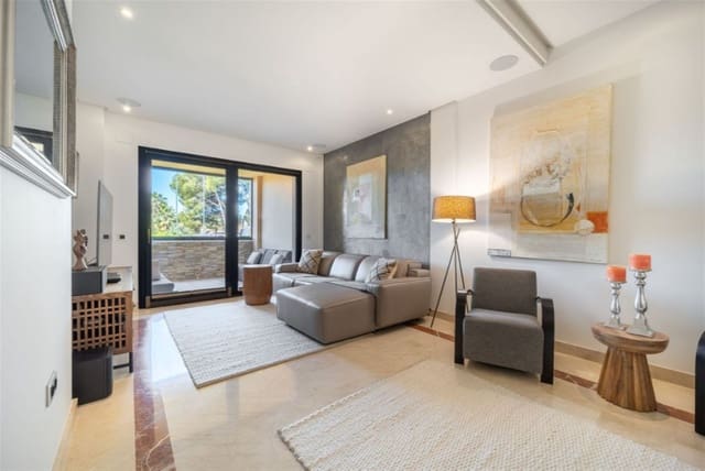 3 soverom Leilighet til salgs i Puerto Banus, Marbella med svømmebasseng garasje - € 849 000 (Ref: 9142319)