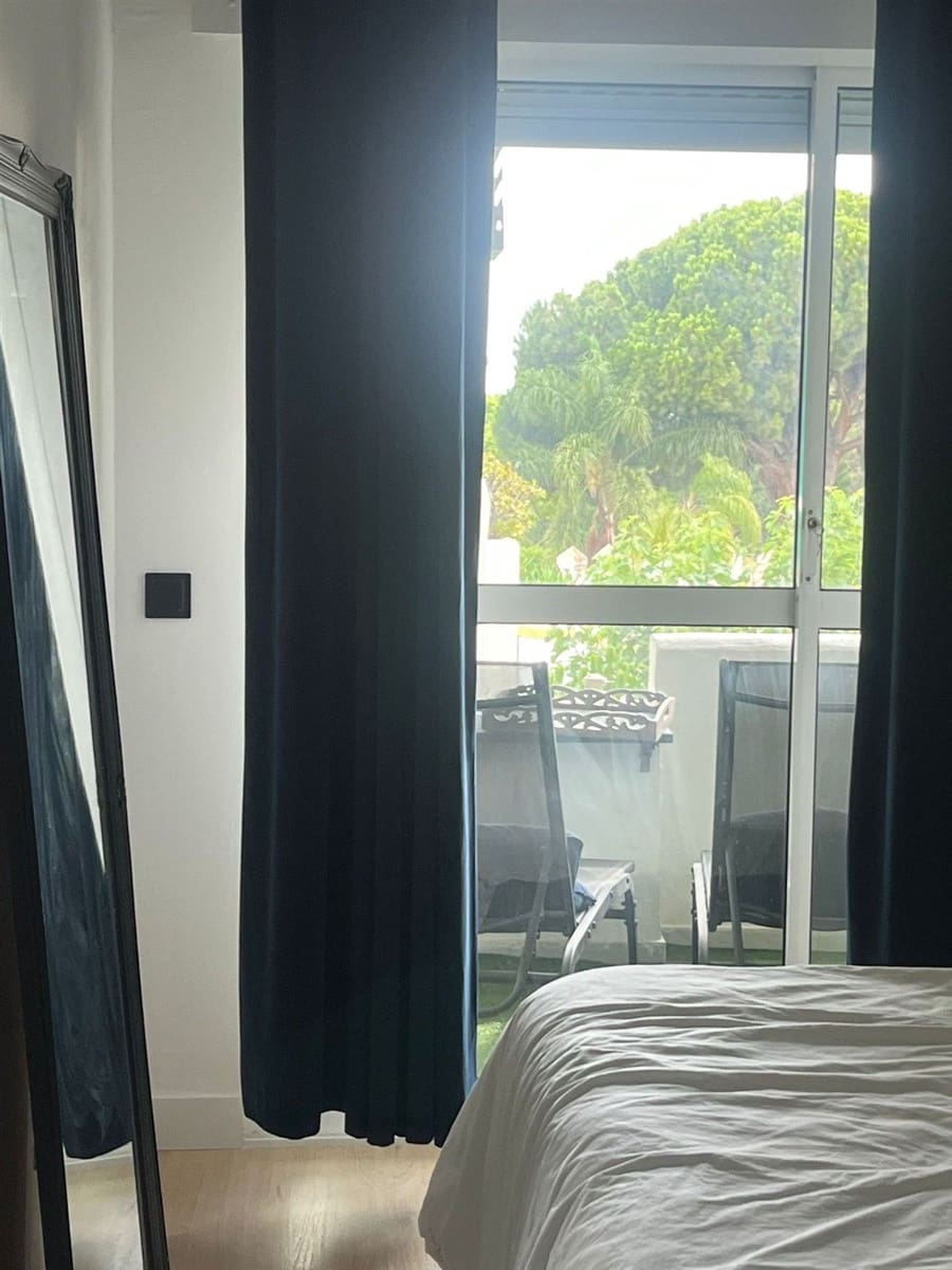 2 soverom Leilighet til salgs i Cabopino med svømmebasseng - € 380 000 (Ref: 9146402)