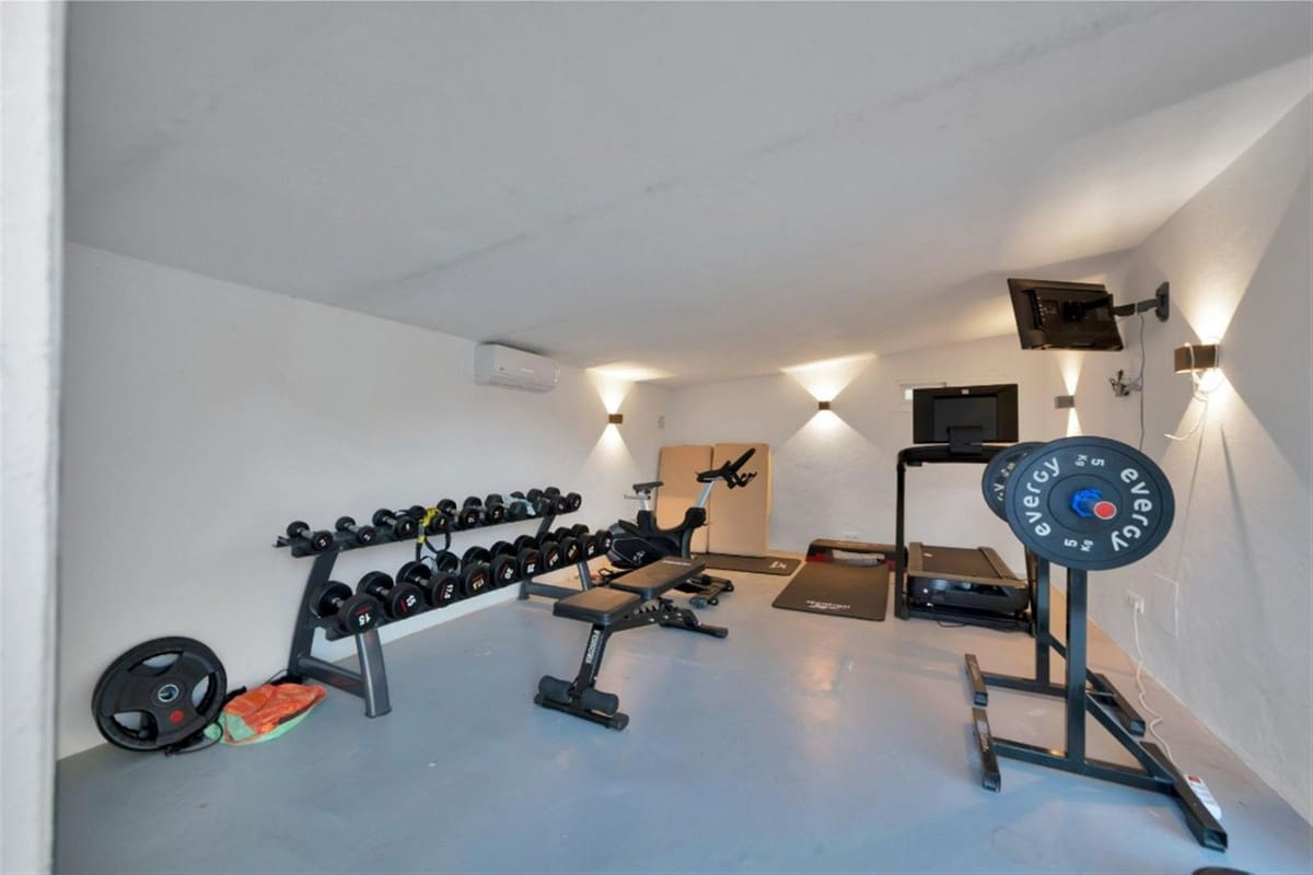 4 soverom Villa til salgs i Benahavis med svømmebasseng garasje - € 2 595 000 (Ref: 9185912)