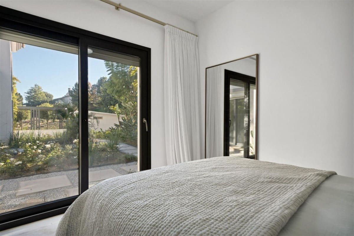 4 soverom Villa til salgs i Benahavis med svømmebasseng garasje - € 2 595 000 (Ref: 9185912)