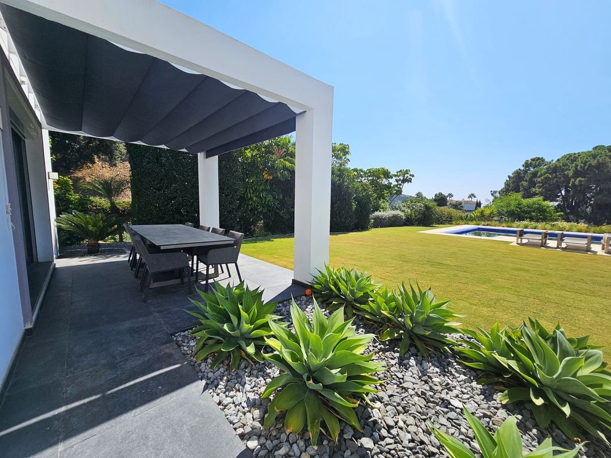 4 soverom Villa til salgs i Benahavis med svømmebasseng garasje - € 2 595 000 (Ref: 9185912)