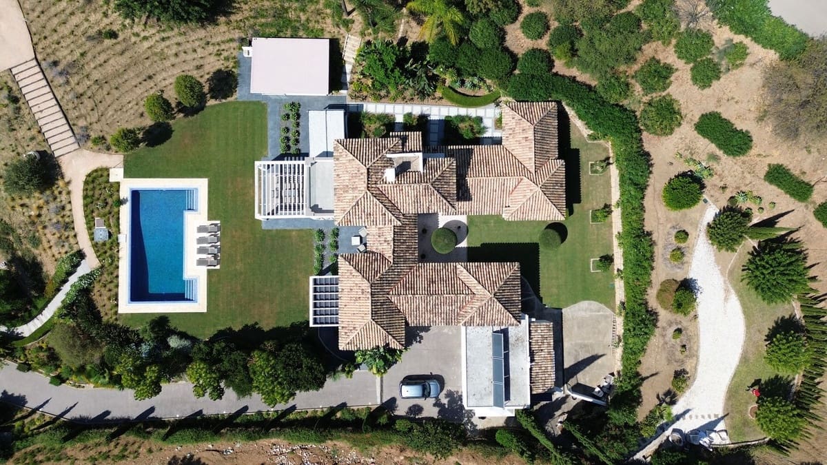 4 soverom Villa til salgs i Benahavis med svømmebasseng garasje - € 2 595 000 (Ref: 9185912)