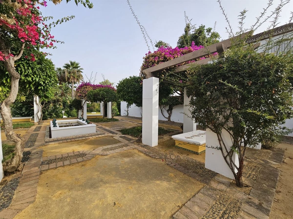 1 soveværelse Lejlighed til salg i Atalaya-Isdabe med swimmingpool - € 275.000 (Ref: 9191966)