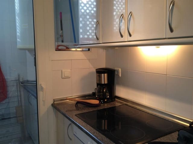 2 soverom Leilighet til salgs i Puerto Banus, Marbella med svømmebasseng - € 1 070 000 (Ref: 9193301)