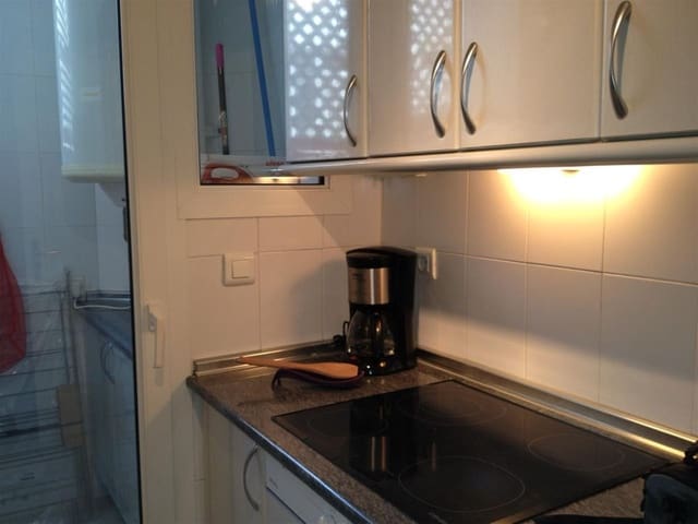 2 Zimmer Apartment zu verkaufen in Puerto Banus, Marbella mit Pool - 1.070.000 € (Ref: 9193301)