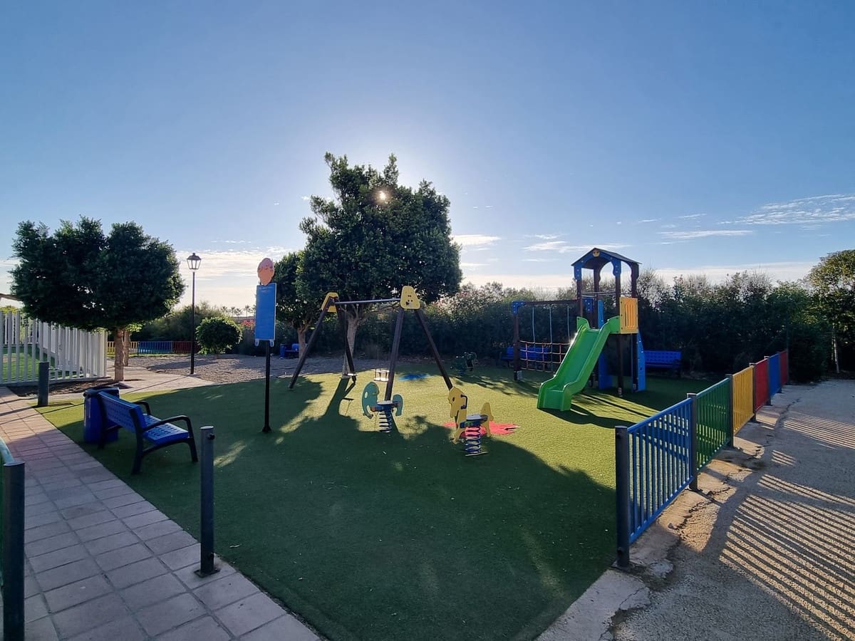 Ático de 3 habitaciones en Bahia de Casares en venta con piscina garaje - 435.000 € (Ref: 9209537)