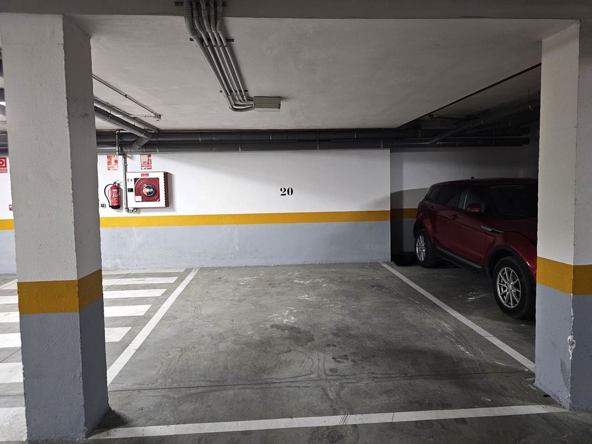 3 chambre Penthouse à vendre à Bahia de Casares avec piscine garage - 435 000 € (Ref: 9209537)