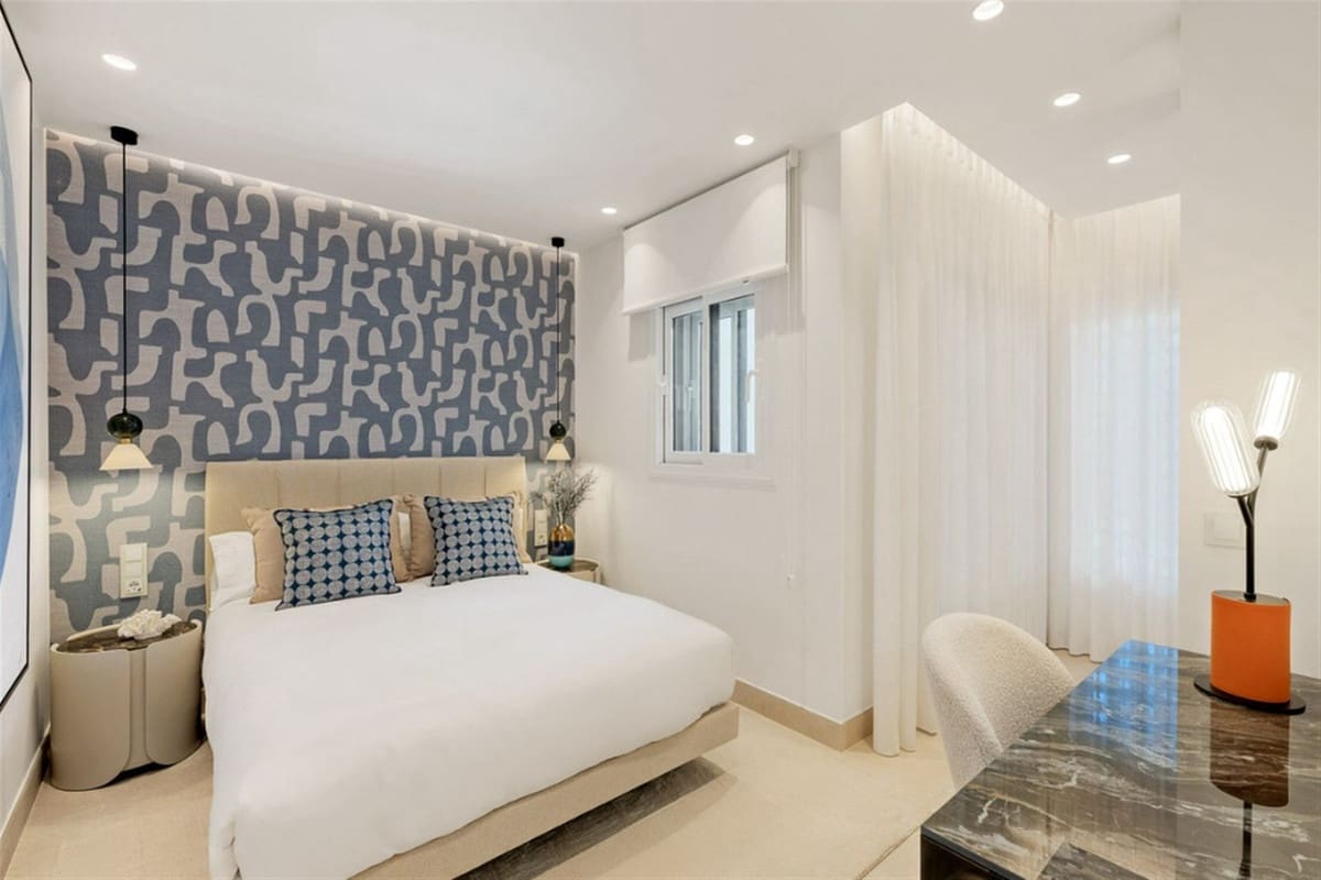 3 soverom Leilighet til salgs i New Golden Mile med svømmebasseng garasje - € 1 995 000 (Ref: 9234985)