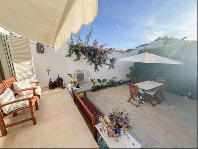 3 sypialnia Dom na sprzedaż w Marbella z basenem - 945 000 € (Ref: 9244498)