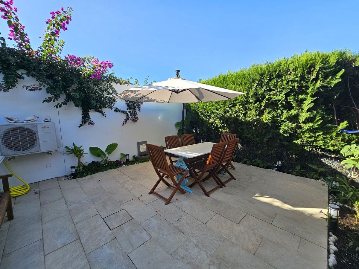 3 sovrum Hus till salu i Marbella med pool - 945 000 € (Ref: 9244498)