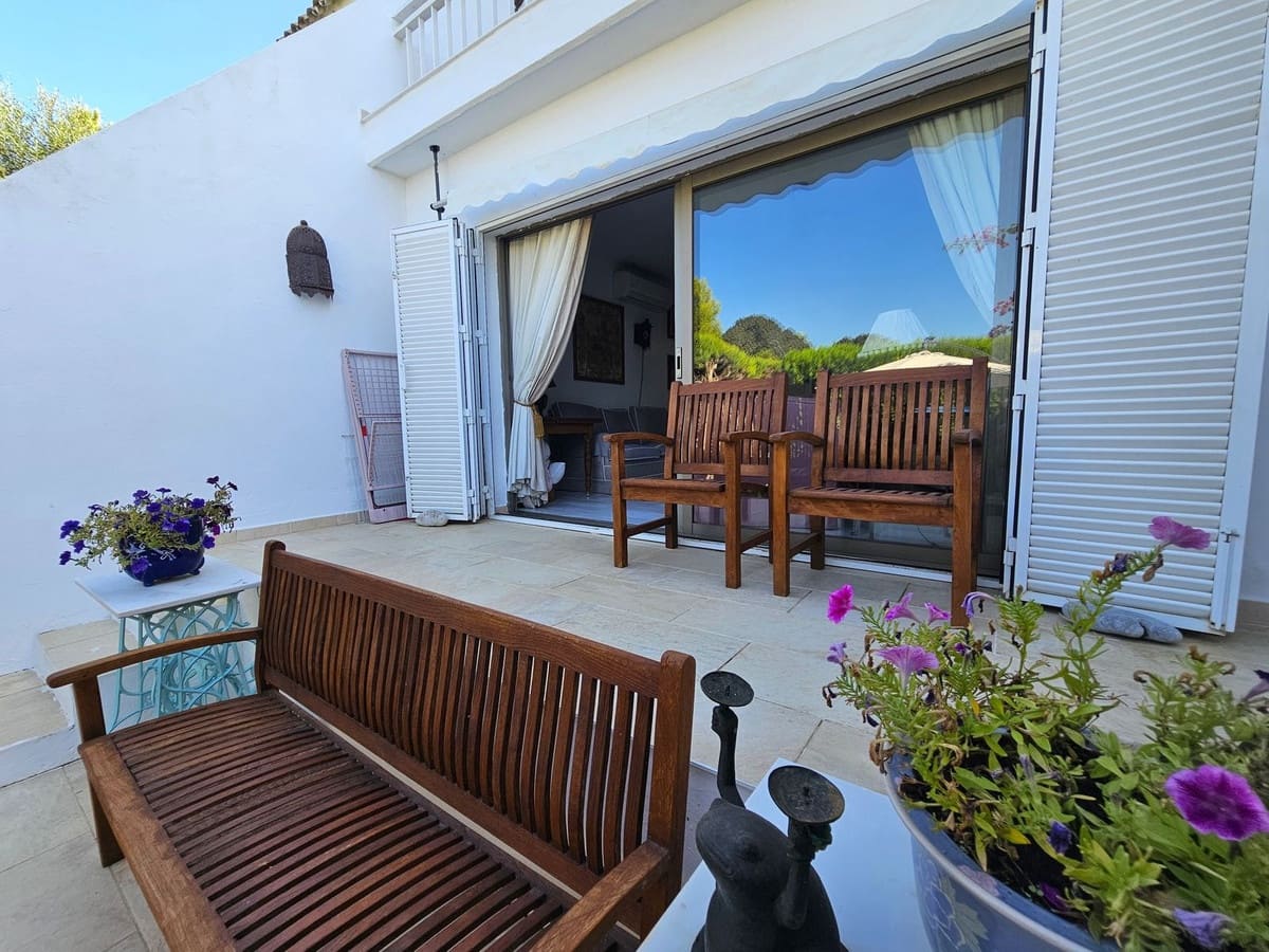 3 sovrum Hus till salu i Marbella med pool - 945 000 € (Ref: 9244498)