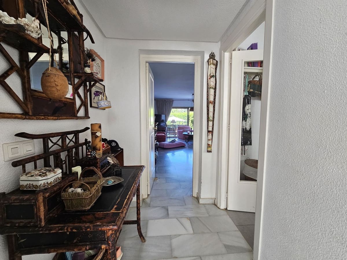 3 sovrum Hus till salu i Marbella med pool - 945 000 € (Ref: 9244498)