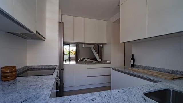 3 soveværelse Byhus til salg i Cancelada, Estepona med garage - € 521.000 (Ref: 9253990)