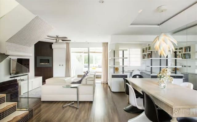 5 Zimmer Haus zu verkaufen in Nueva Andalucia, Marbella mit Pool - 690.000 € (Ref: 9297415)