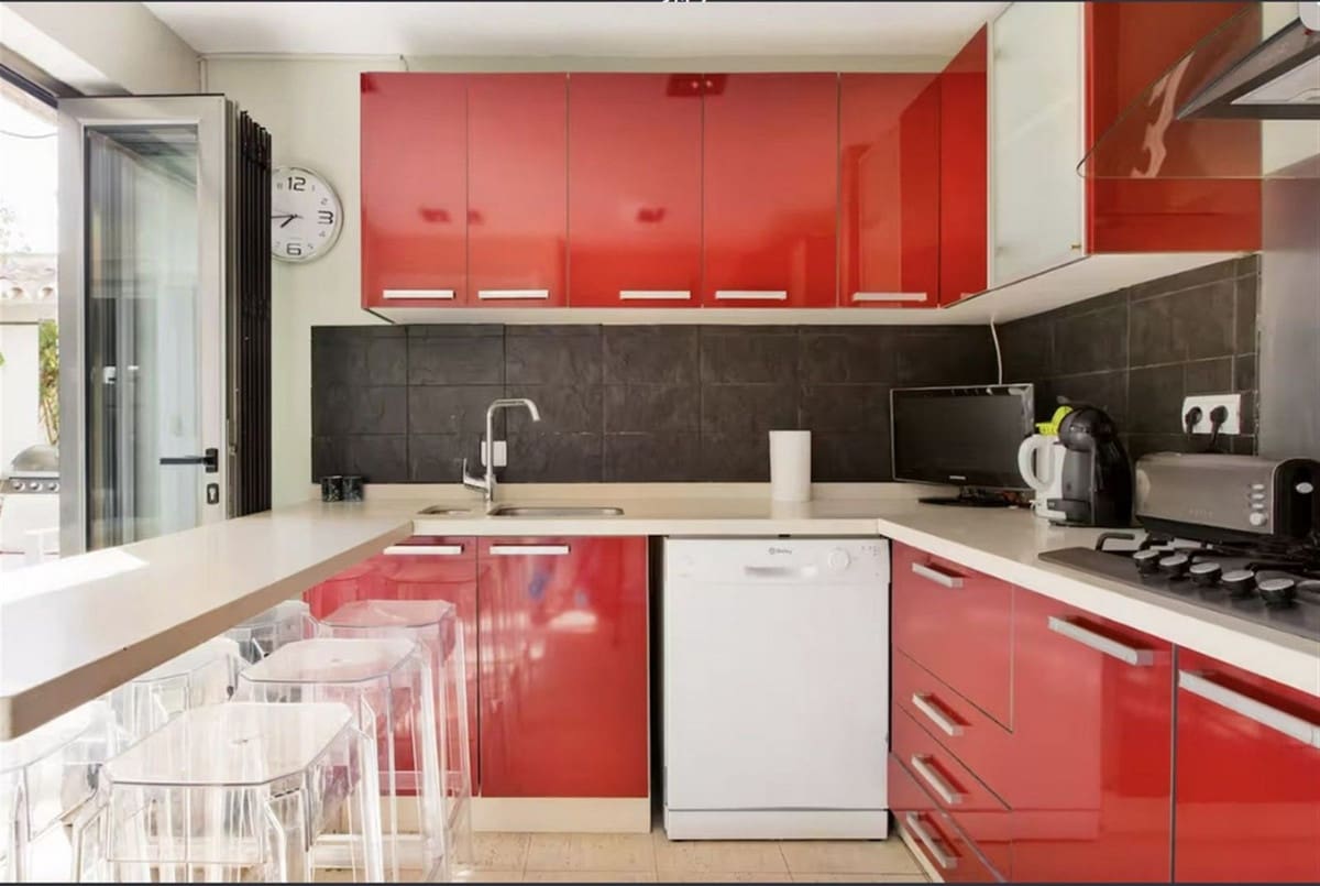 5 chambre Maison de Ville à vendre à Nueva Andalucia avec piscine - 690 000 € (Ref: 9297415)