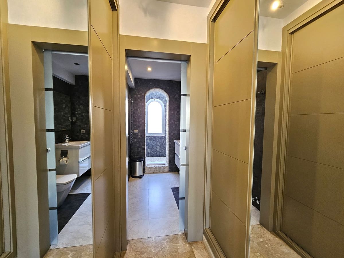 5 chambre Maison de Ville à vendre à Nueva Andalucia avec piscine - 690 000 € (Ref: 9297415)