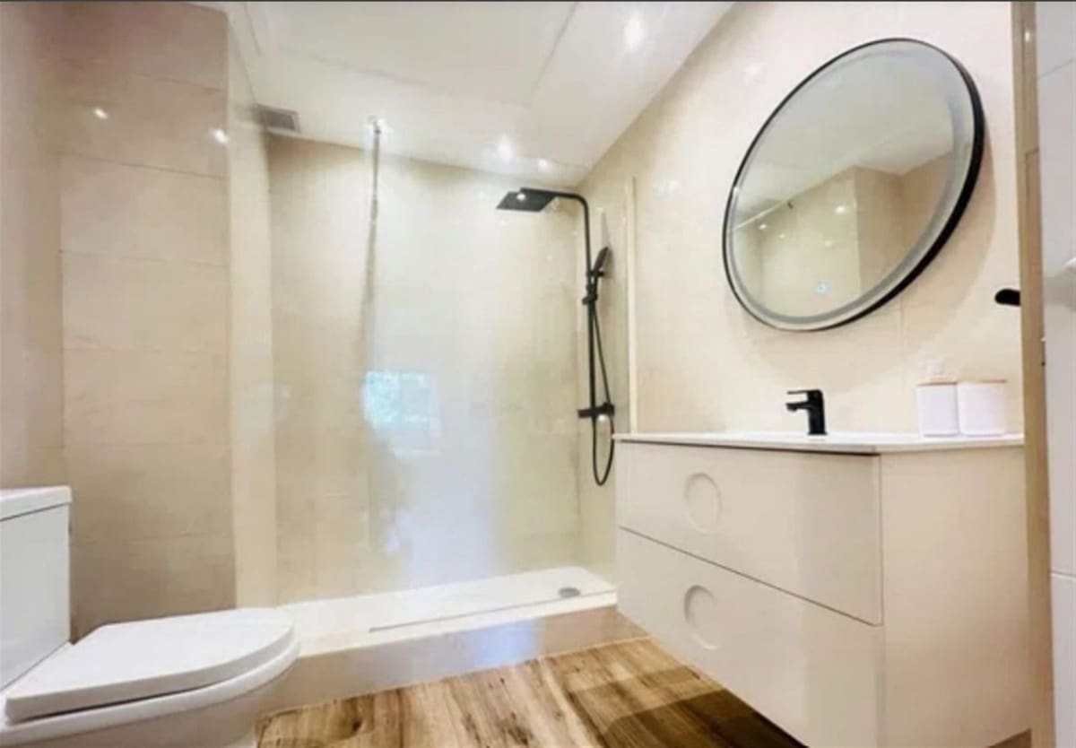 2 Zimmer Apartment zu verkaufen in Nueva Andalucia mit Pool Garage - 640.000 € (Ref: 9335700)