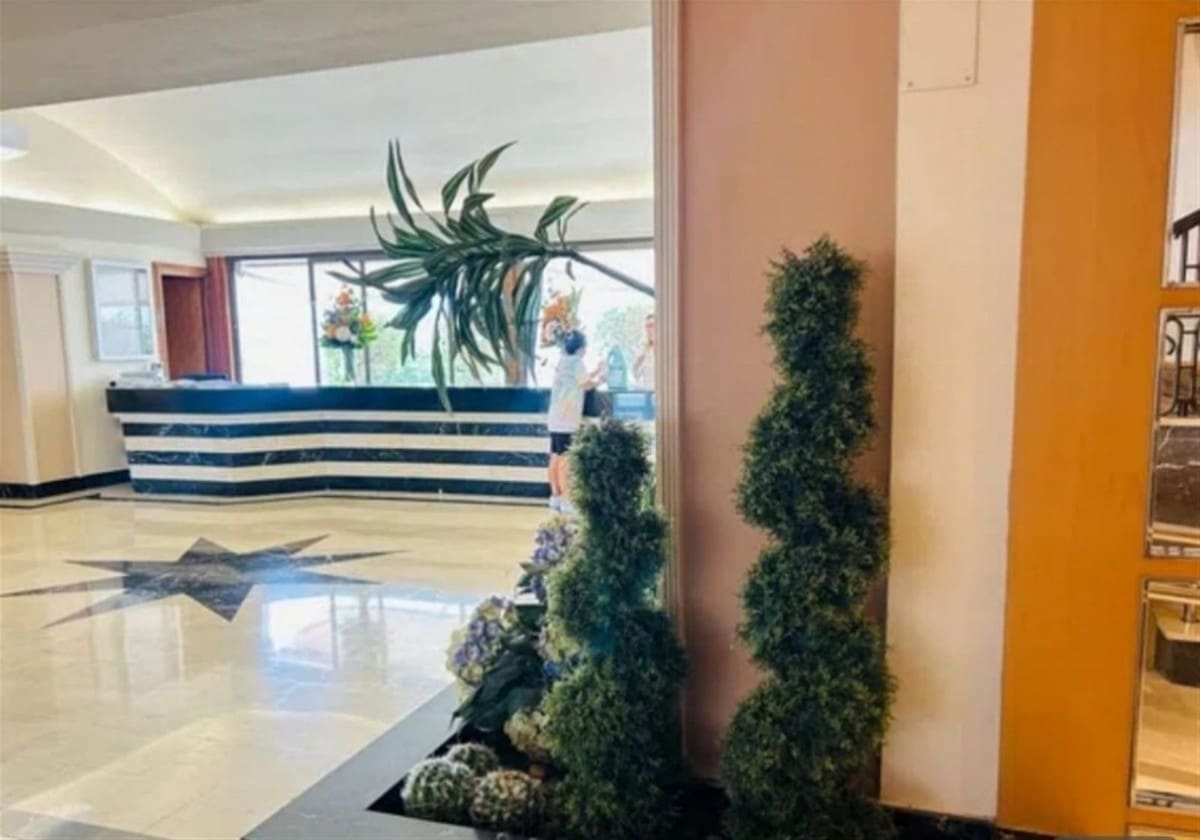 2 Zimmer Apartment zu verkaufen in Nueva Andalucia mit Pool Garage - 640.000 € (Ref: 9335700)